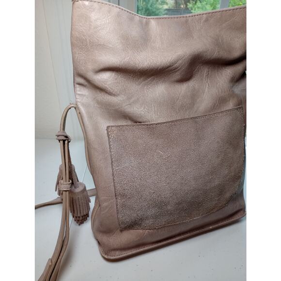 Antik Kraft Suede Beige Gray Tassel Fold-over Crossbody Purse Shoulder Bag - Picture 9 of 14